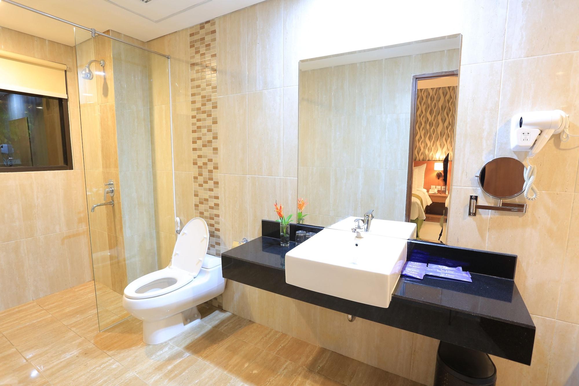 Ijen & Convention Hotel 4*