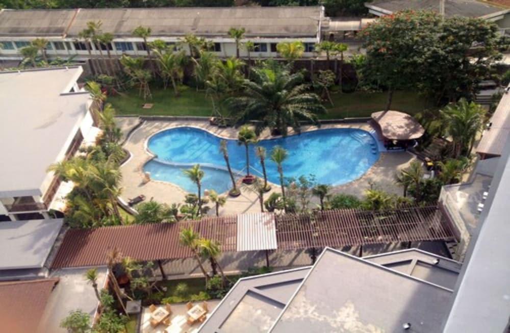 Ijen & Convention Hotel