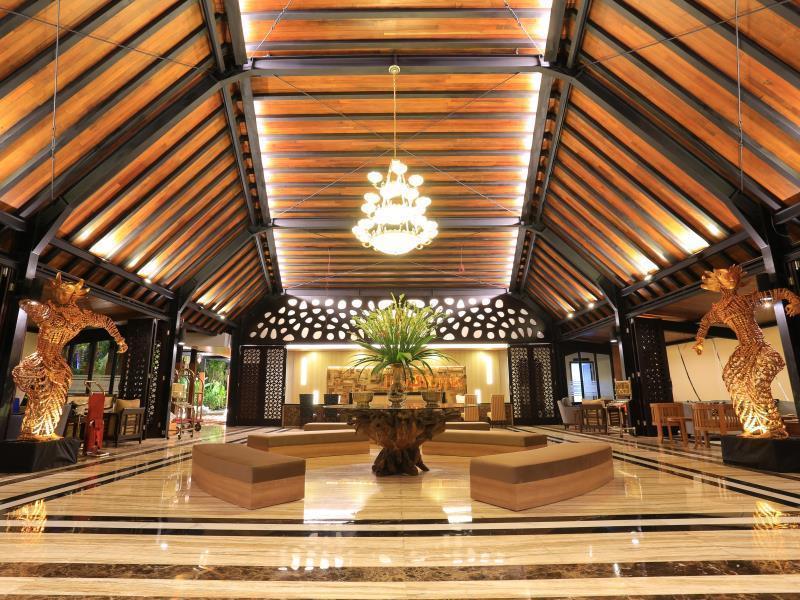 Hotel Ijen & Convention 4*
